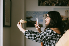  Bridging Shopify Brands with Instagram Influencers